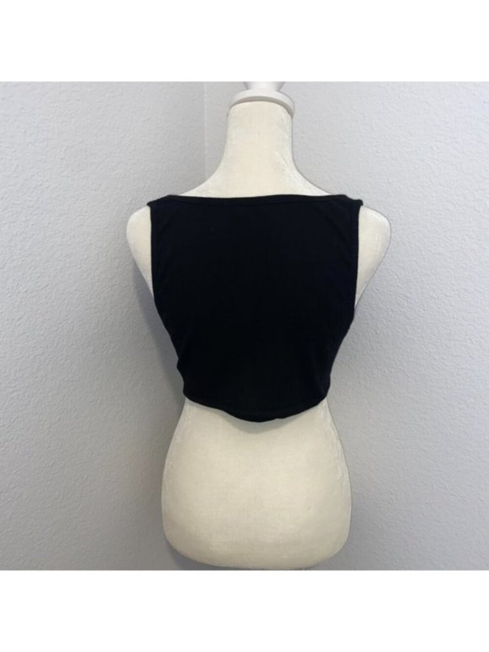 SHEIN CropTop - Picture 3 of 6